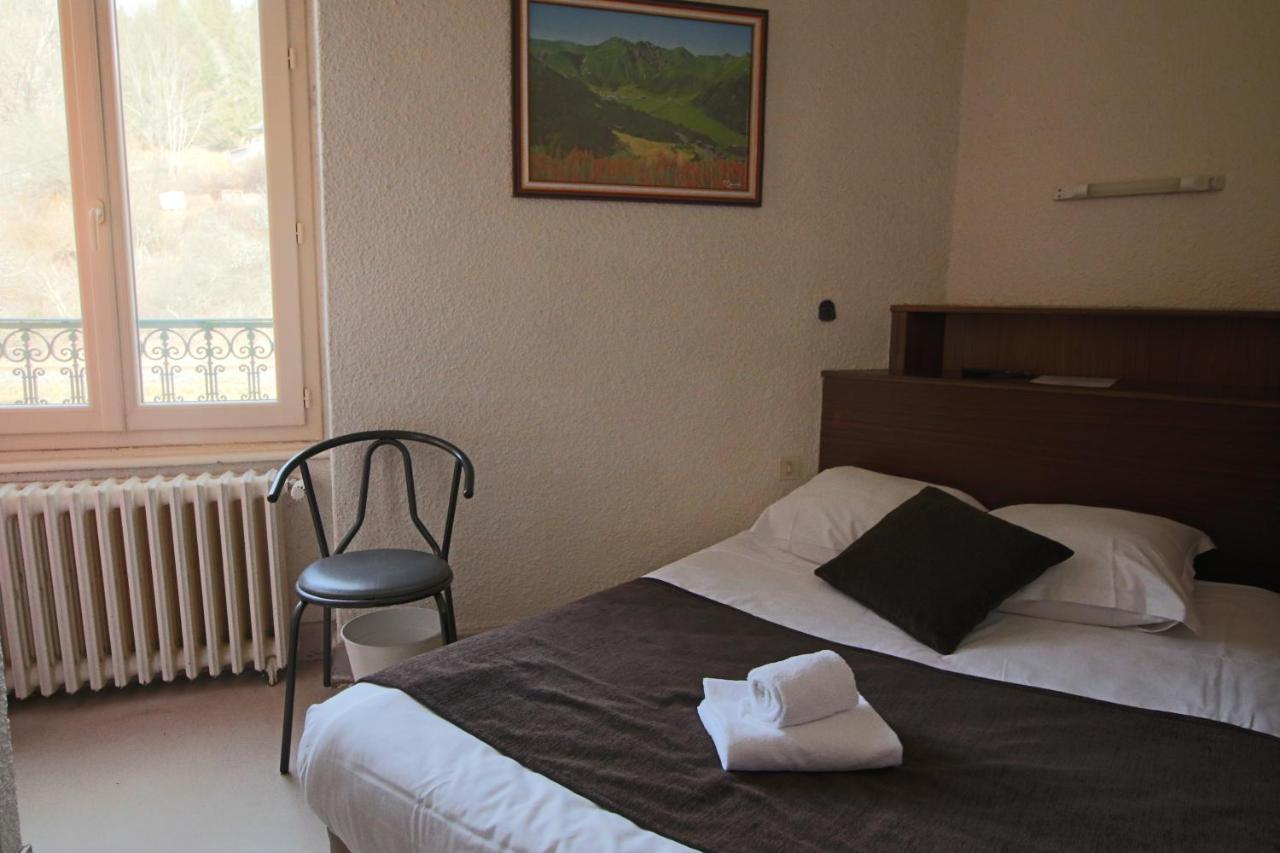 Hotel Au Val Dore 라루브불 외부 사진